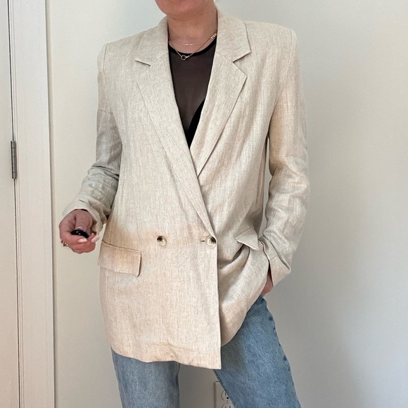 Linen Blend Elongated Double Breasted Blazer - Picture 2 of 13